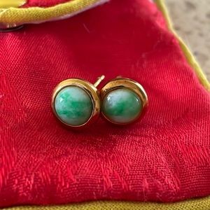 14k solid Gold Jade stud earrings